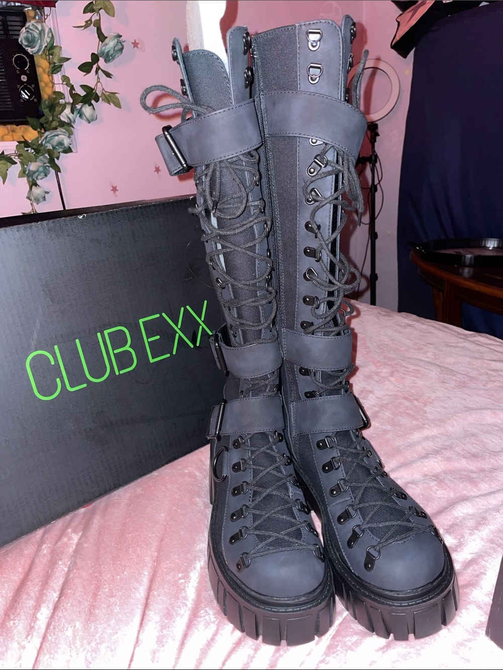 Dollskill LOW TRAITOR KNEE HIGH BOOTS  sz 11